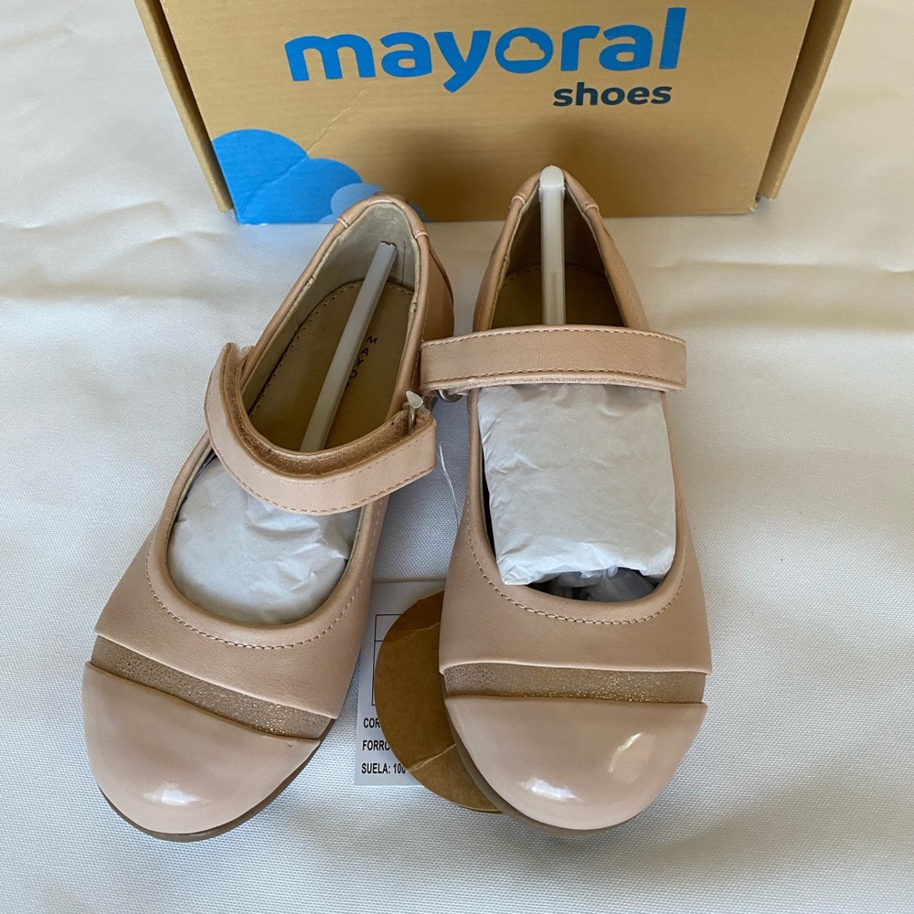 Cream toddler shoes